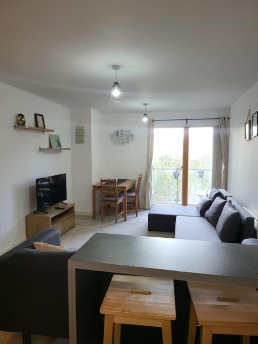Delightful 2 Bedroom Apartamento *